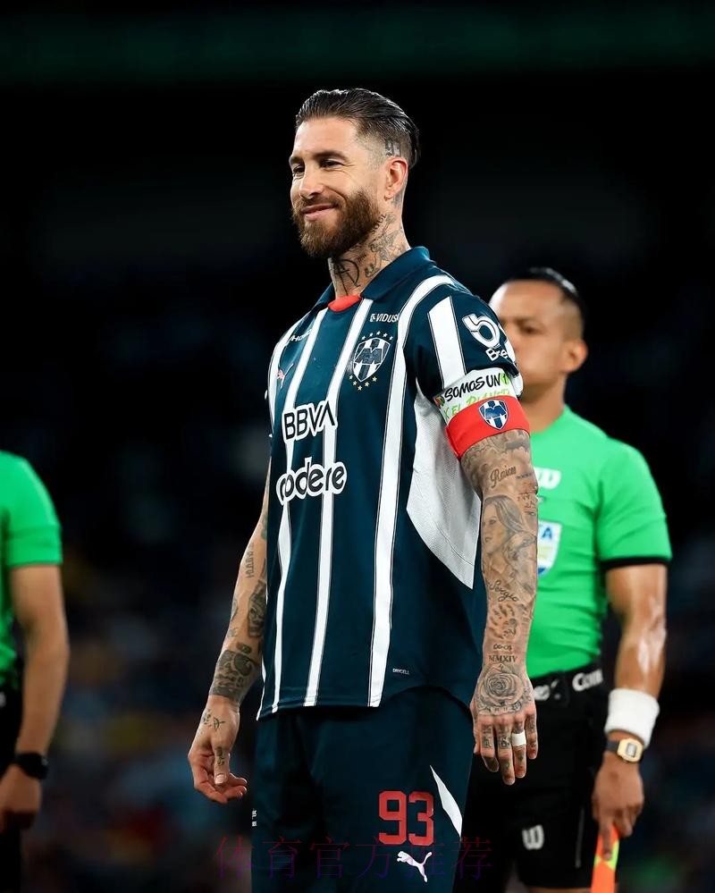 6轮4球!拉莫斯罚进点球后致敬C罗 这次判罚无争议 6轮4球!拉莫斯罚进点球后致敬C罗 这次判罚无争议